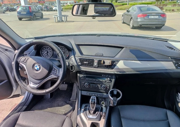 BMW X1 cena 52700 przebieg: 98350, rok produkcji 2015 z Warszawa małe 154
